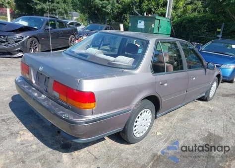 1993 Honda Accord Lx from USA, damaged, VIN 1HGCB7658PA175217